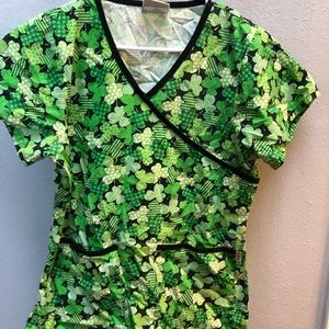 St. Patrick’s day print scrub top
